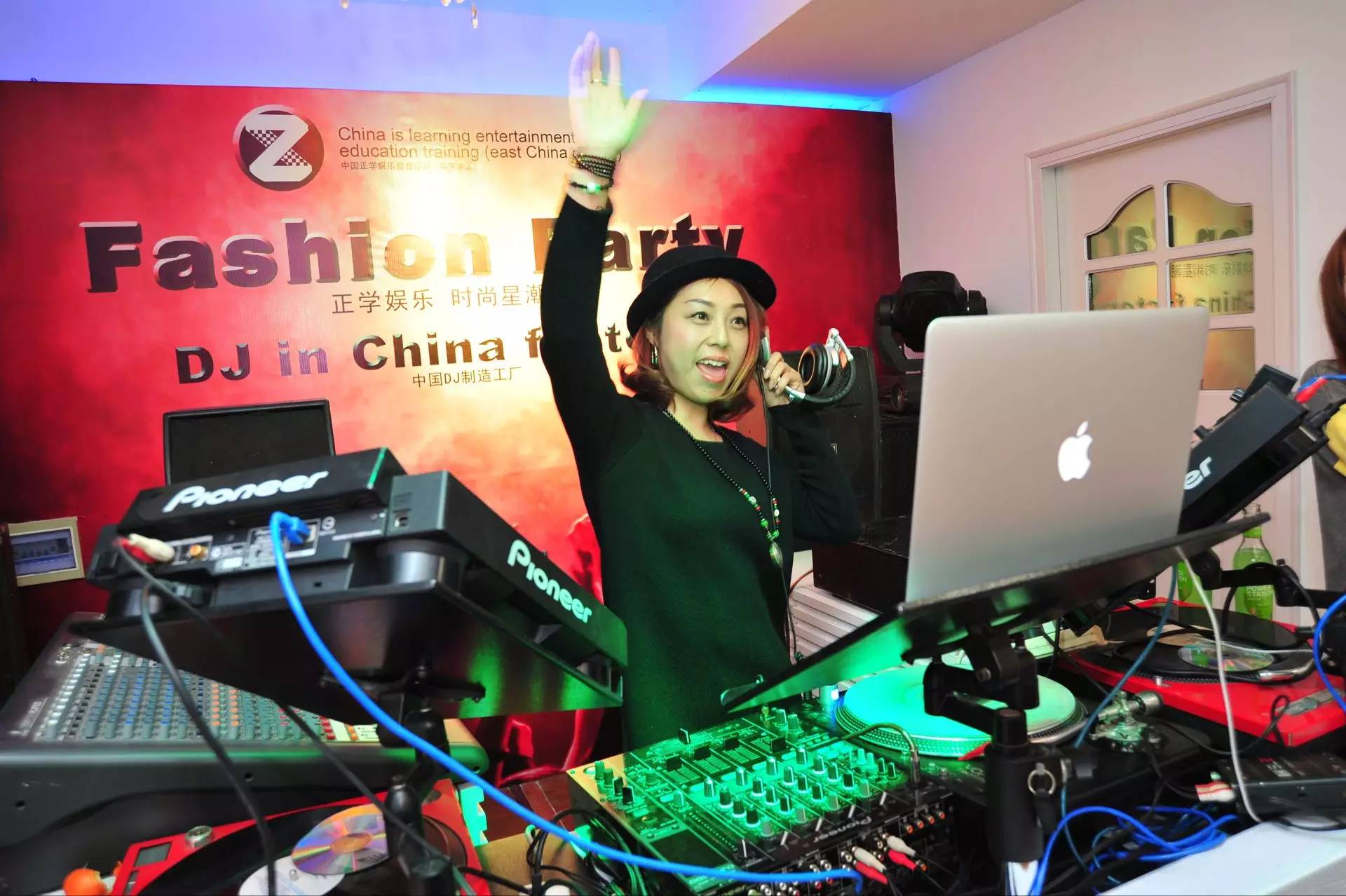 2016学DJ？ 再看看中国正学娱乐！(图21)