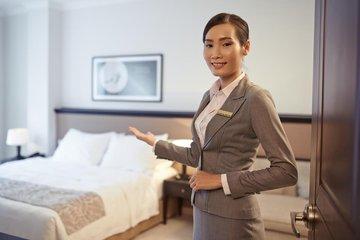 酒店客房管理运营形式-前台人员