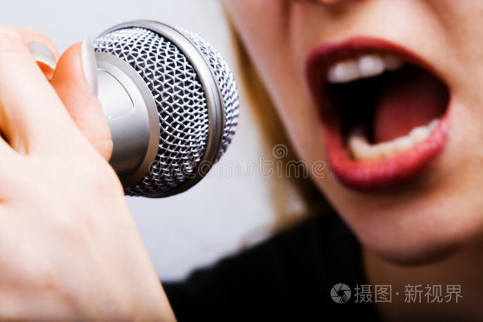 《ktv唱歌话筒使用技巧》之ktv的话筒练习技巧